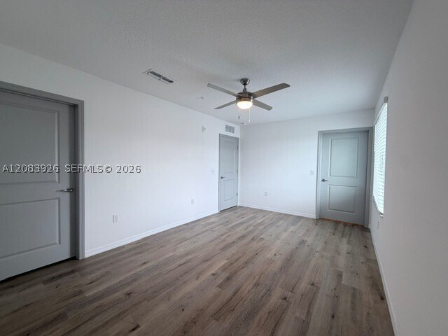 Building Photo - 1501 Hawk Trce Lp