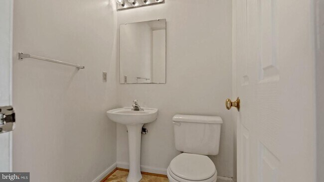Building Photo - 11011 Coreys Way