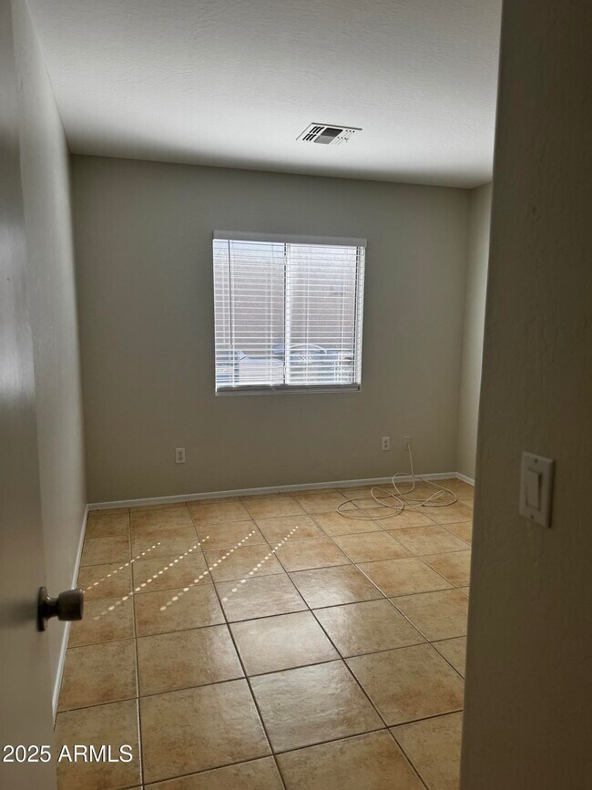 Building Photo - 13310 N 126th Ave