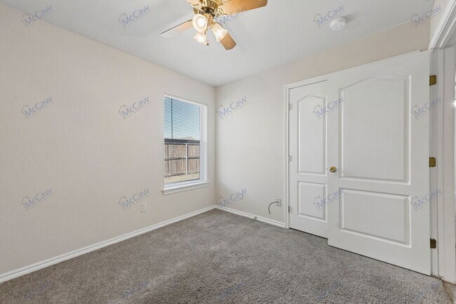 Building Photo - 10275 Aurora Dr