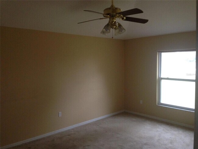 Building Photo - 1680 Evergreen Ct