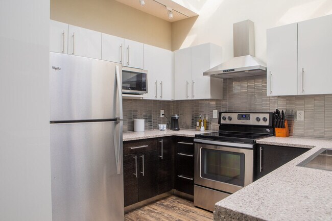 Building Photo - 225 E Michigan St