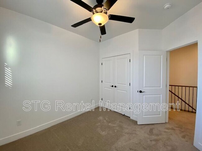 Building Photo - 2473 350 N