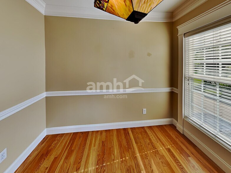 Building Photo - 416 Savannah Rdg