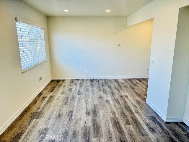 Building Photo - 10080 Ellis Ave