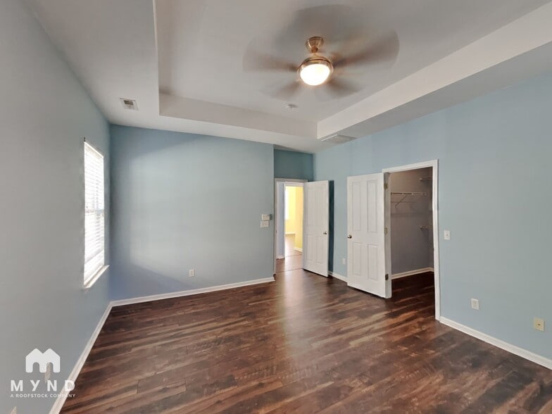 Building Photo - 13532 Swinton Rd