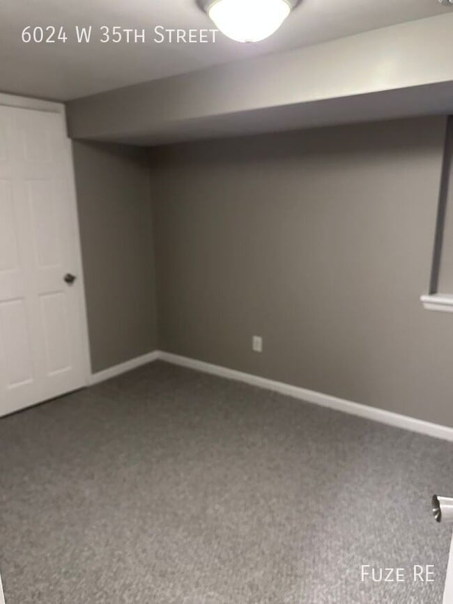 Building Photo - 6024 W 35th St