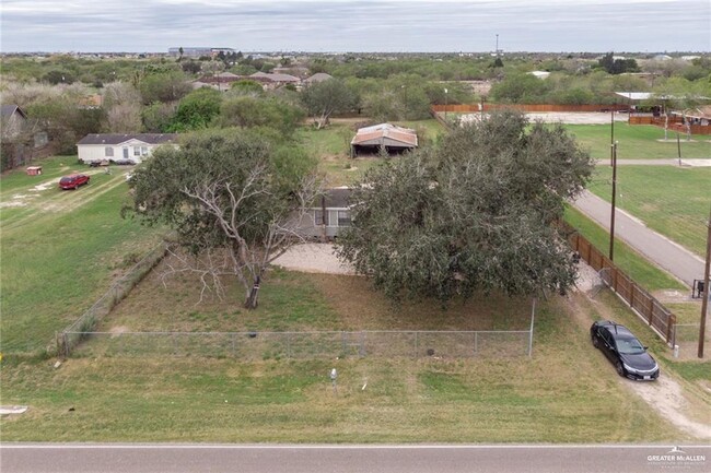 Building Photo - 1221 S Cesar Chavez Rd