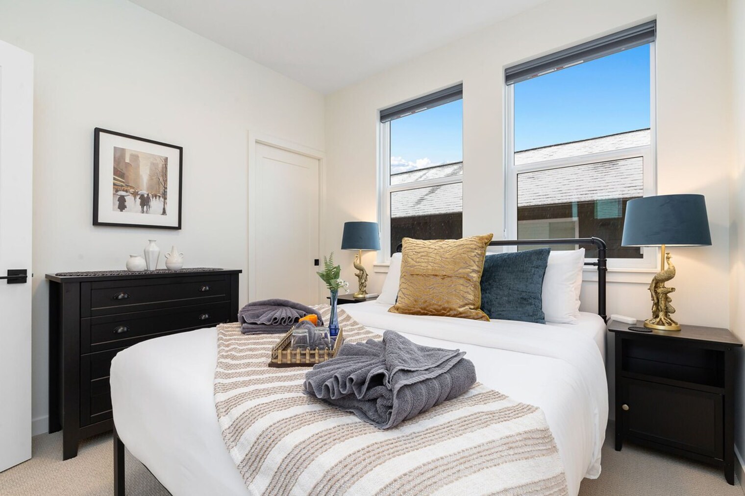 Building Photo - 4404 37th Ave SW