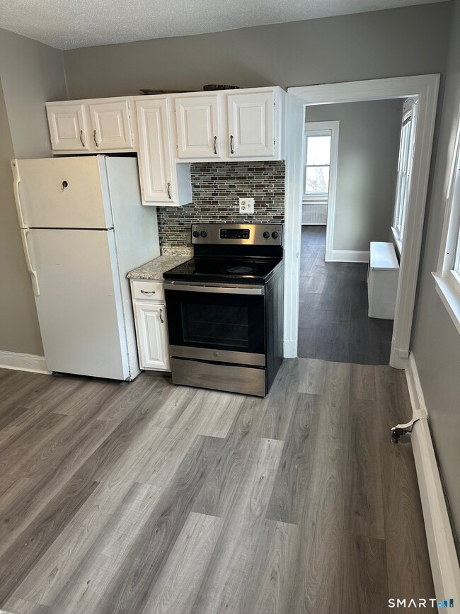 Building Photo - 59 Sherbrooke Ave