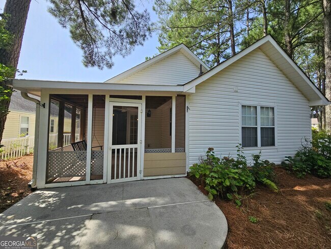 Building Photo - 701 S Fairfield Dr
