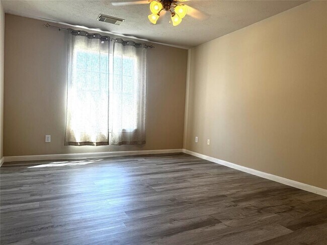 Building Photo - 12419 Blue Spruce Vale Way