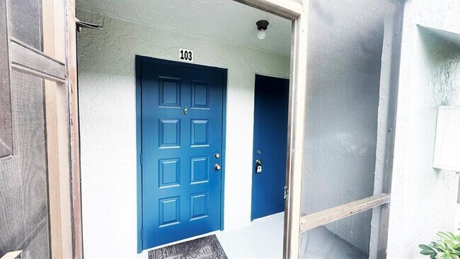 Building Photo - 7547 S Oriole Blvd
