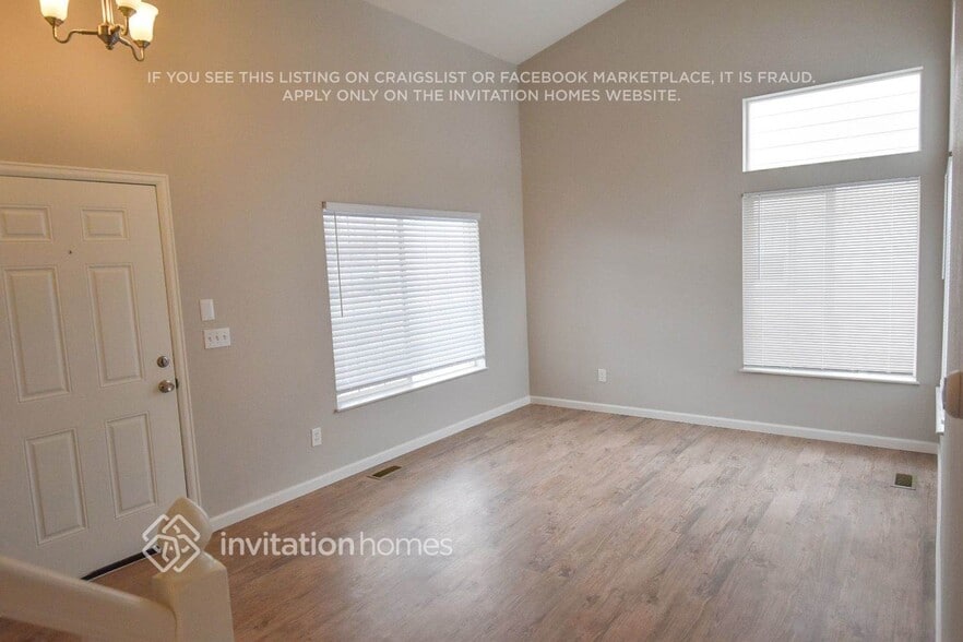 Building Photo - 8495 Bluegrass Cir