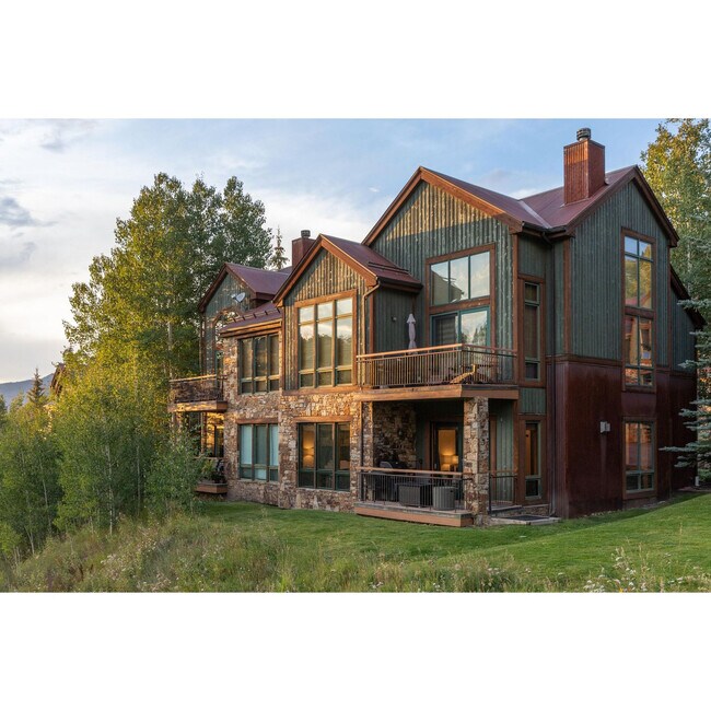 Building Photo - 404 Adams Ranch Rd