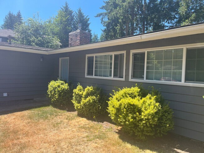 Primary Photo - 2923 164th Ave NE