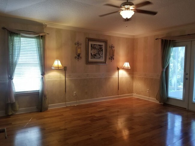 Building Photo - LEASE PENDING  8708 Castaway Cove Ct.