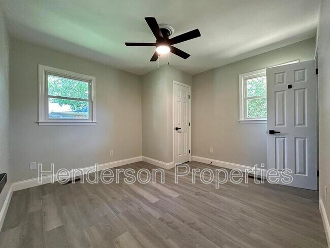 Building Photo - 5405 Myrica Ln
