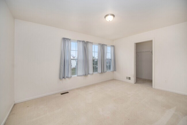 Building Photo - 8274 Cypress Way