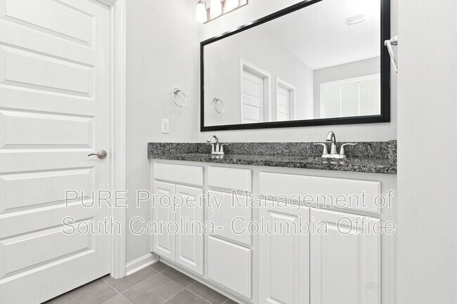 Building Photo - 1260 Independence Dr
