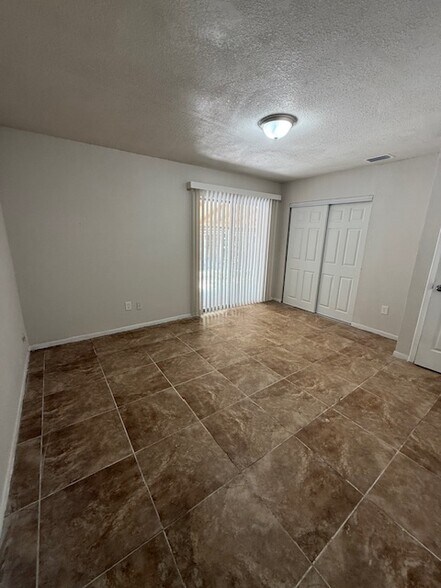 Building Photo - 12033 Alafaya Woods Ct
