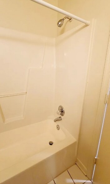 Building Photo - 6400 S Beulah Rd