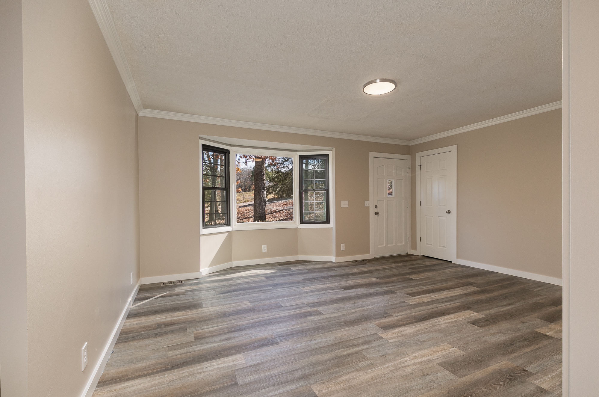 Building Photo - 137 Wallen Blf