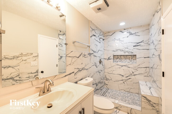 Building Photo - 1206 Woodington Cir