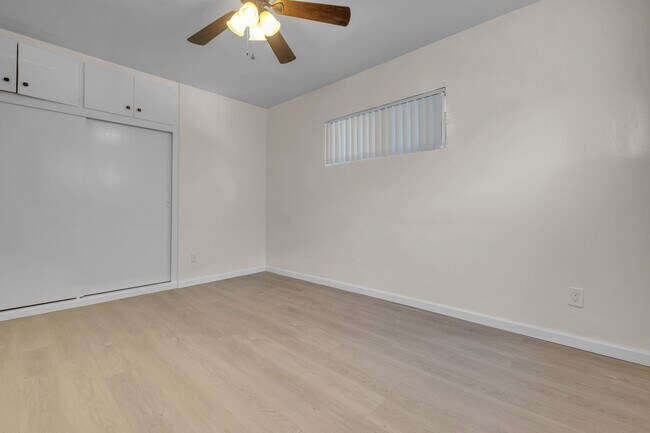 Building Photo - Spacious 1 Bedroom Apartments with Parking - Noho Arts District