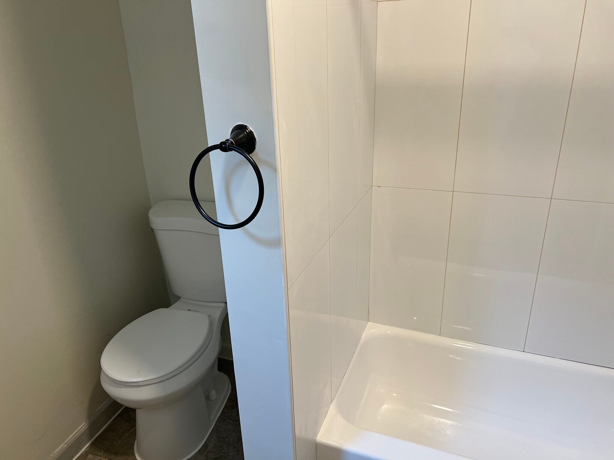 Building Photo - 15 William St