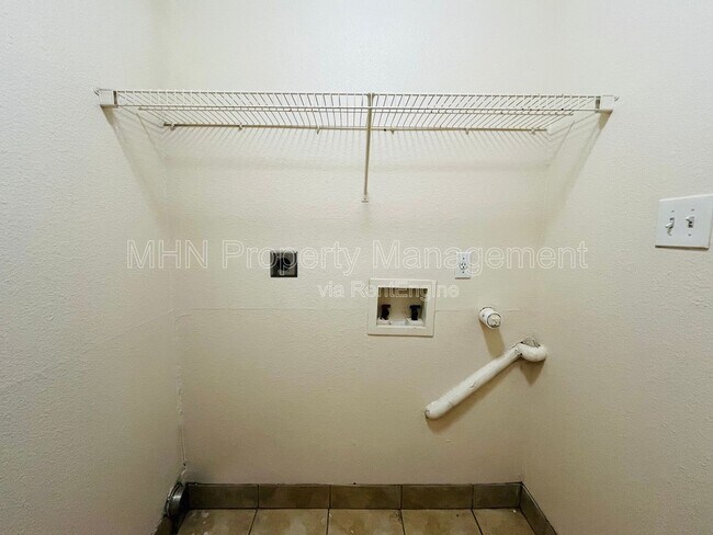 Building Photo - 14542 Clovelly Wood