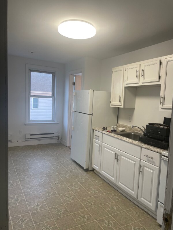 Building Photo - 24 Mechanic St