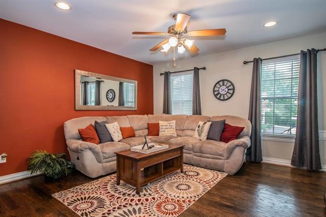 Building Photo - 2824 Minert St