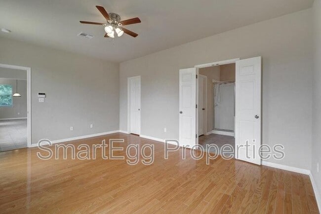Building Photo - 1007 Linden Loop