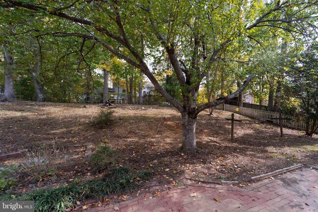 Building Photo - 3244 Titanic Dr