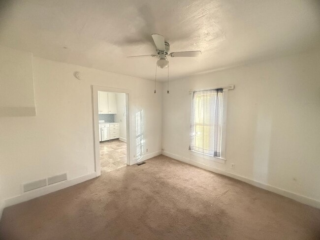 Building Photo - Charming home in Fort Morgan