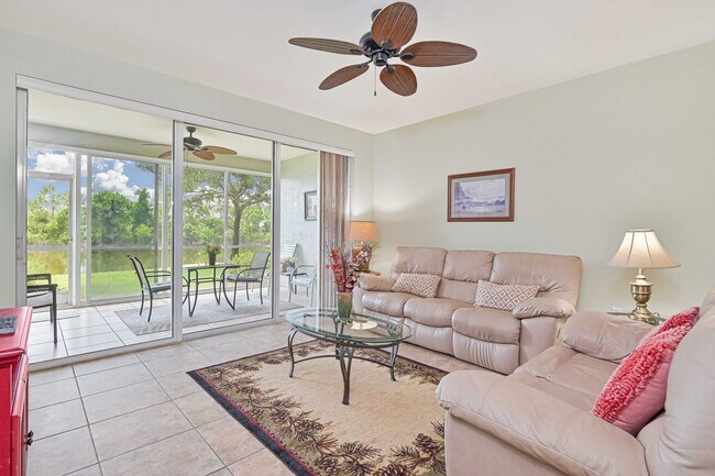 Building Photo - ***FULLY FURNISHED - 2/2 condo with LAKE V...