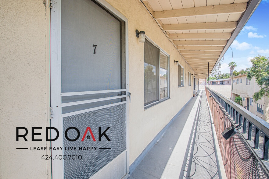 Building Photo - 153 S Ave 57