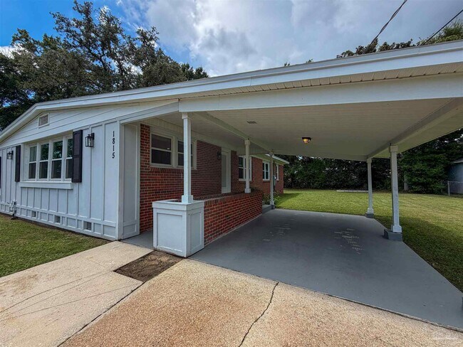Building Photo - 1815 Hallmark Dr
