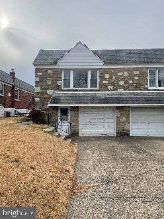 Building Photo - 1230 Napfle Ave