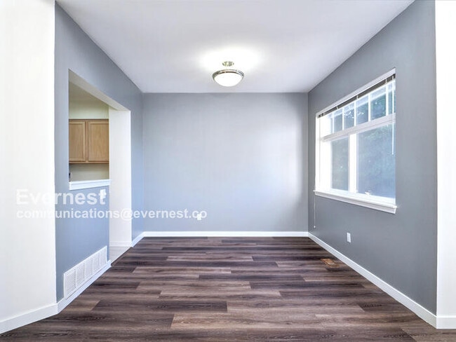 Building Photo - 4123 Fieldstone Dr