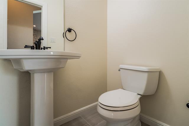 Building Photo - 4220 Waterstone Estates Dr