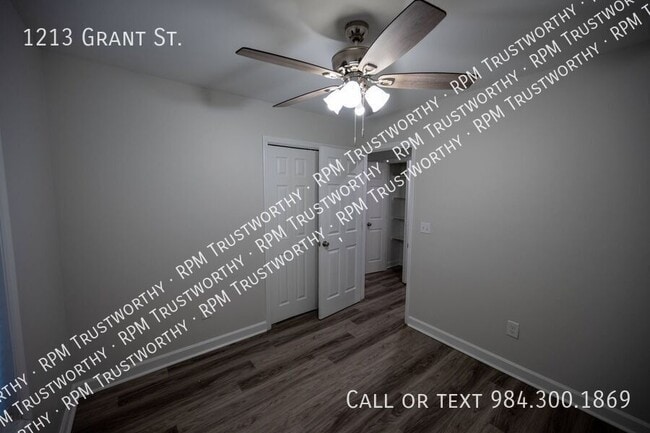 Building Photo - 1213 Grant St