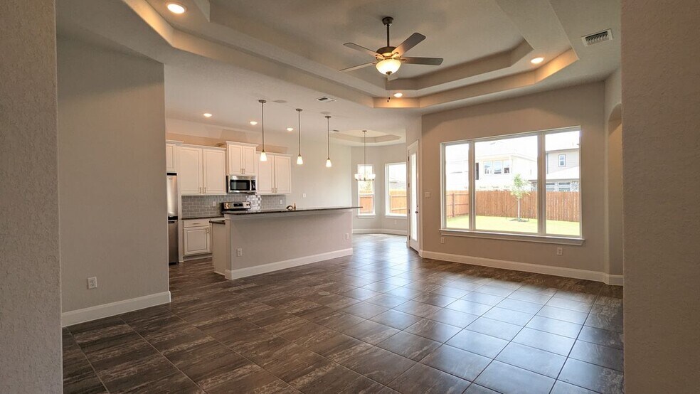 Building Photo - 6931 Comanche Cougar