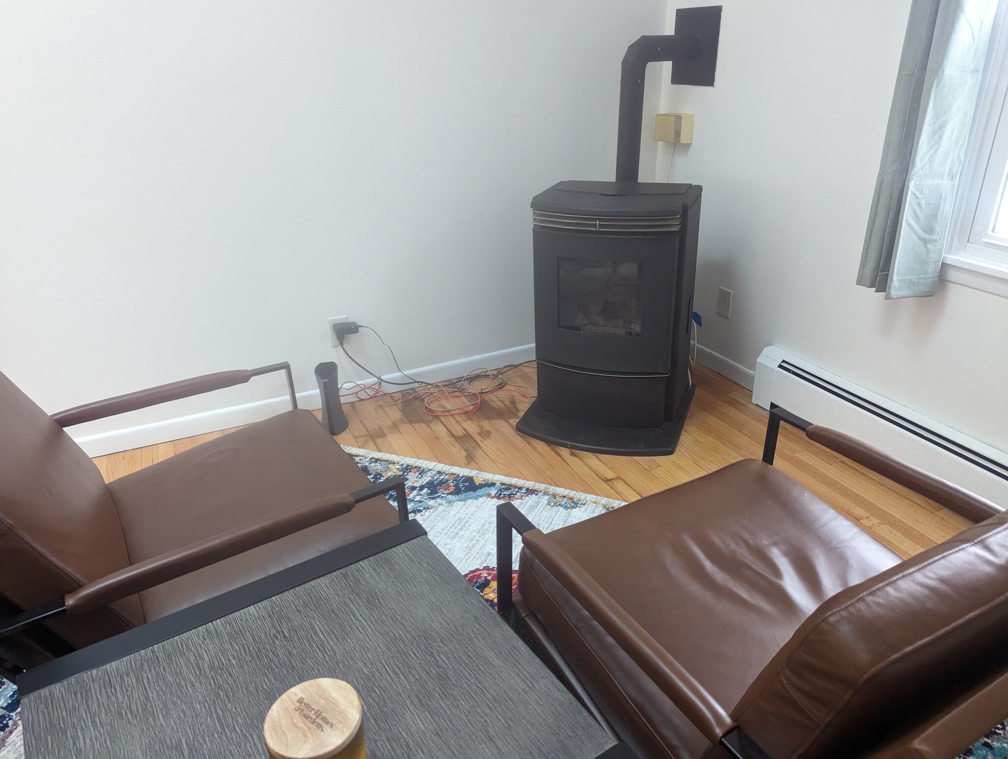 Building Photo - 212 Dewey St