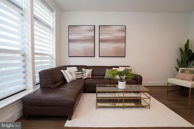 Building Photo - 44655 Provincetown Dr