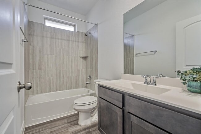 Building Photo - 981 Youth Water Rd