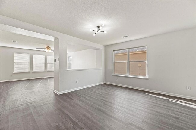 Building Photo - 16314 Chandler Ridge Ln