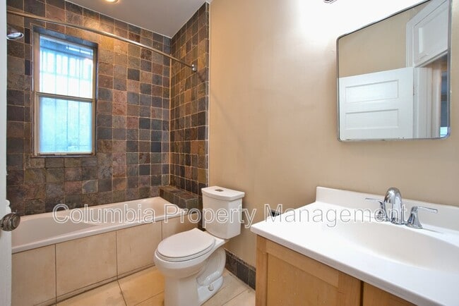 Building Photo - 1707 Kilbourne Pl NW
