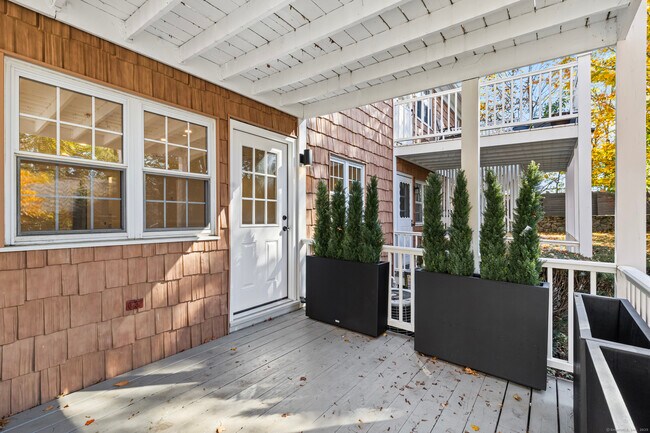 Building Photo - 245 Unquowa Rd